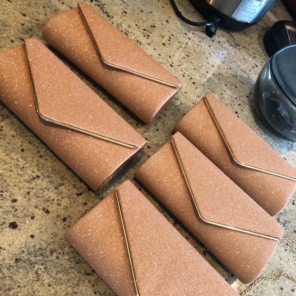 5 sparkle hand clutches